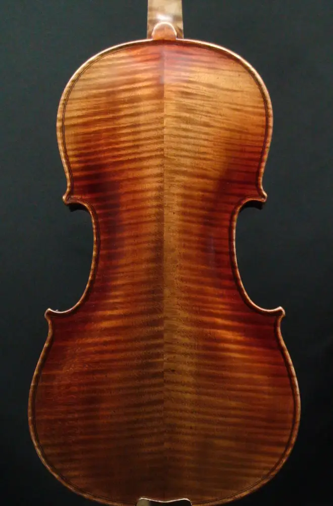 a-curatoli-violon-fond_1000