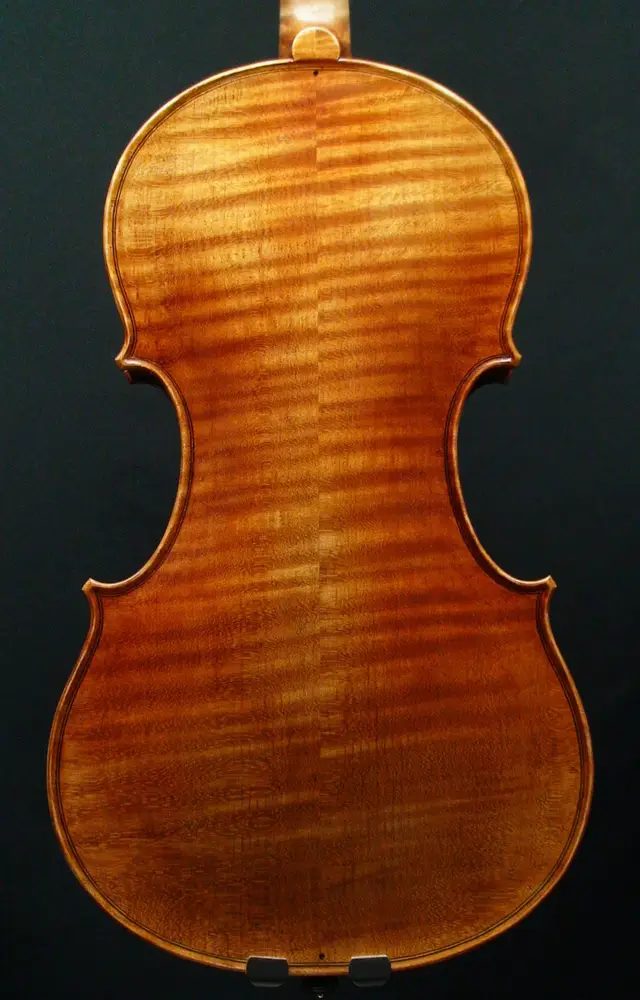 m-landry-violon-3-fond_1000
