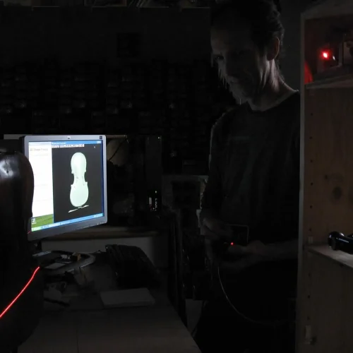 scan-laser-sur-violon